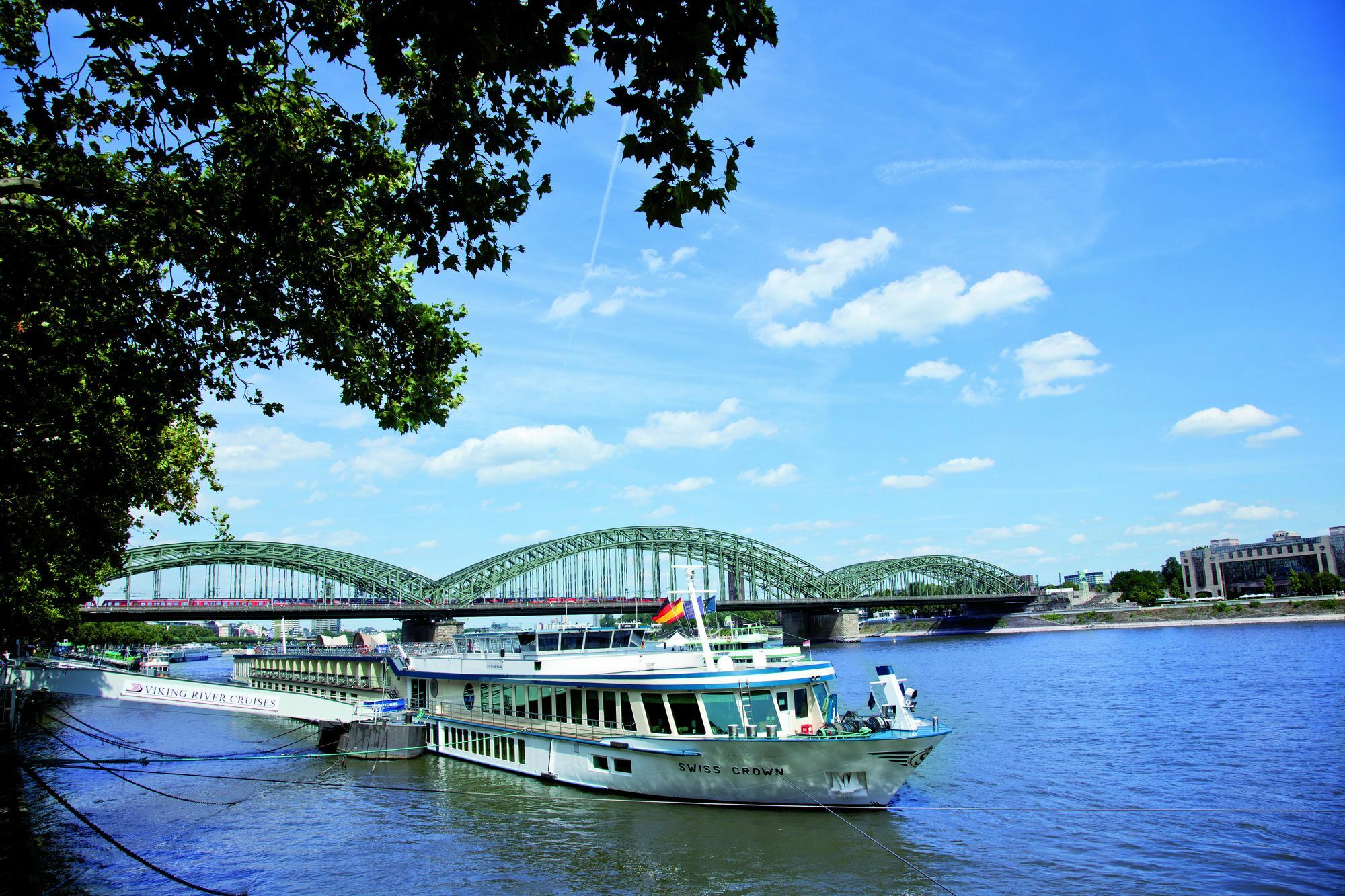 Hotel Crossgates Hotelship 3 Star - Medienhafen - Düsseldorf